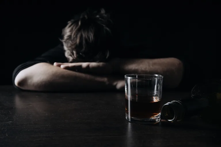 Diagnoza alkoholizm - jak poradzić sobie z wyjściem z choroby